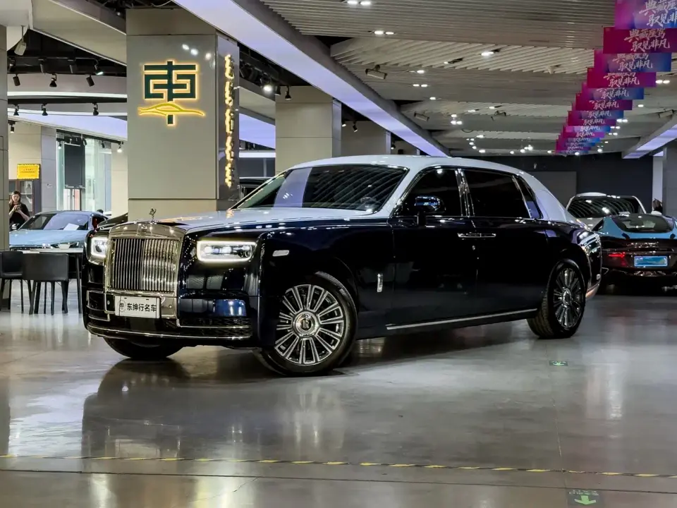 Rolls-Royce Phantom 6.7T Long Wheelbase Version 2020