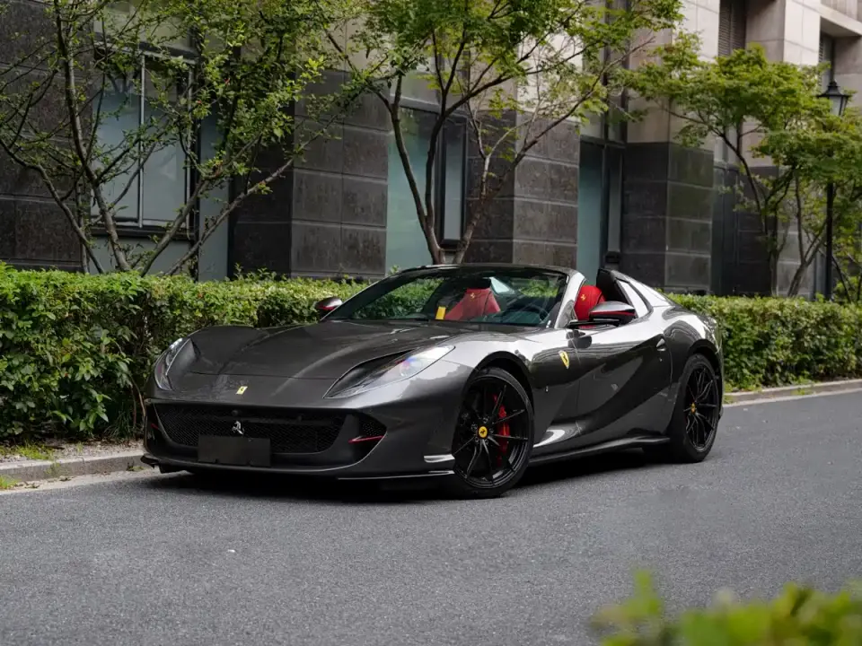 Ferrari 812 6.5L GTS 2021