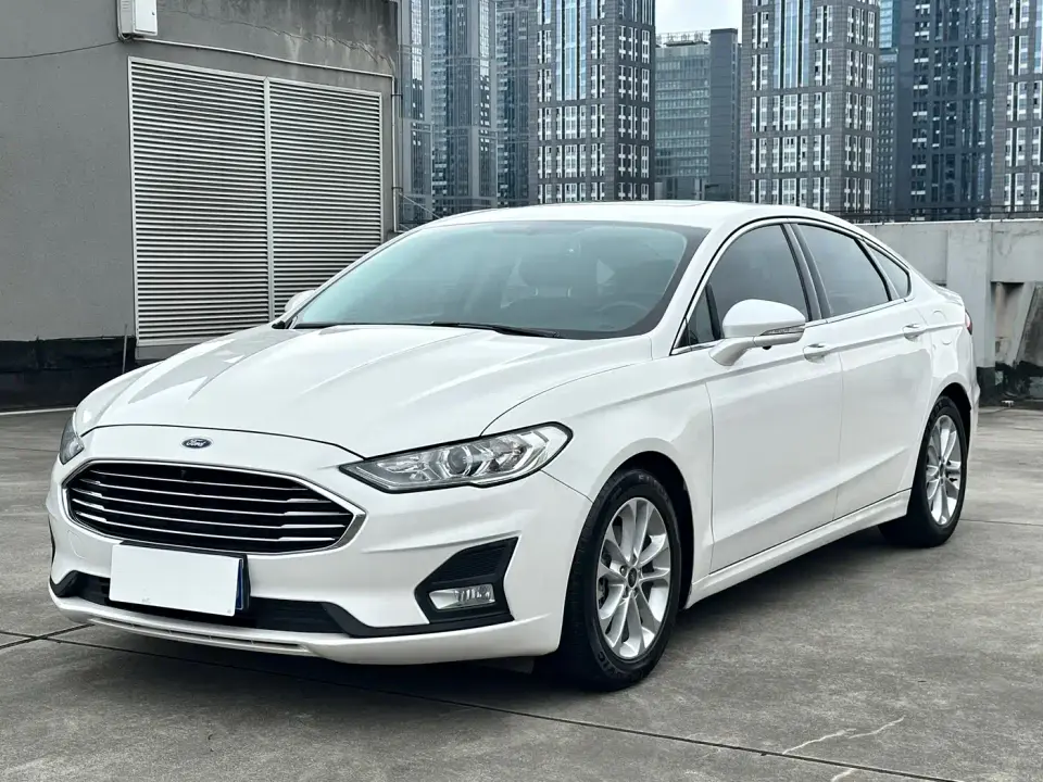 Ford Mondeo EcoBoost 180 Luxury 2021