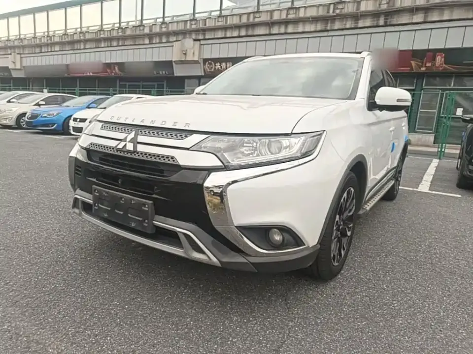 Mitsubishi Outlander 2.0L 2WD Enjoy 5-Seater China VI 2019