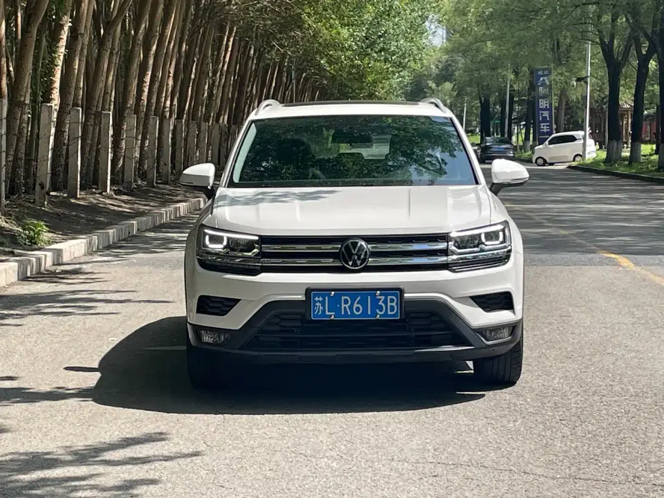Volkswagen Tharu 280TSI FWD Luxury Edition 2023