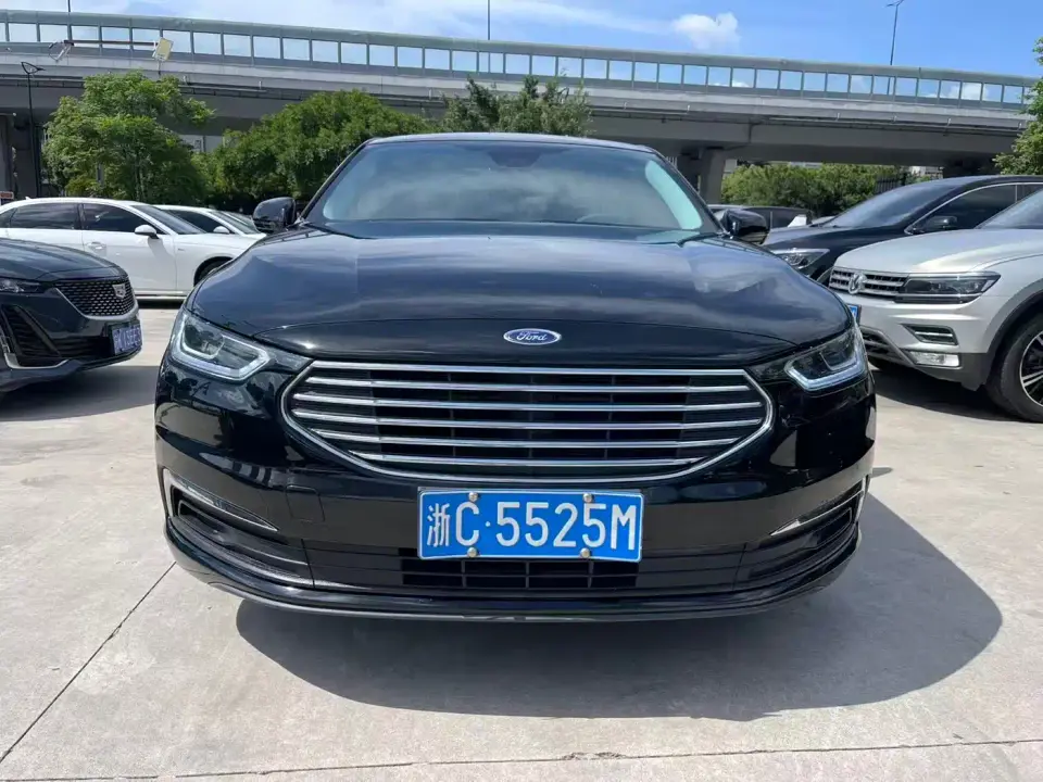 Ford Taurus EcoBoost 245 Enjoyment Edition 2020