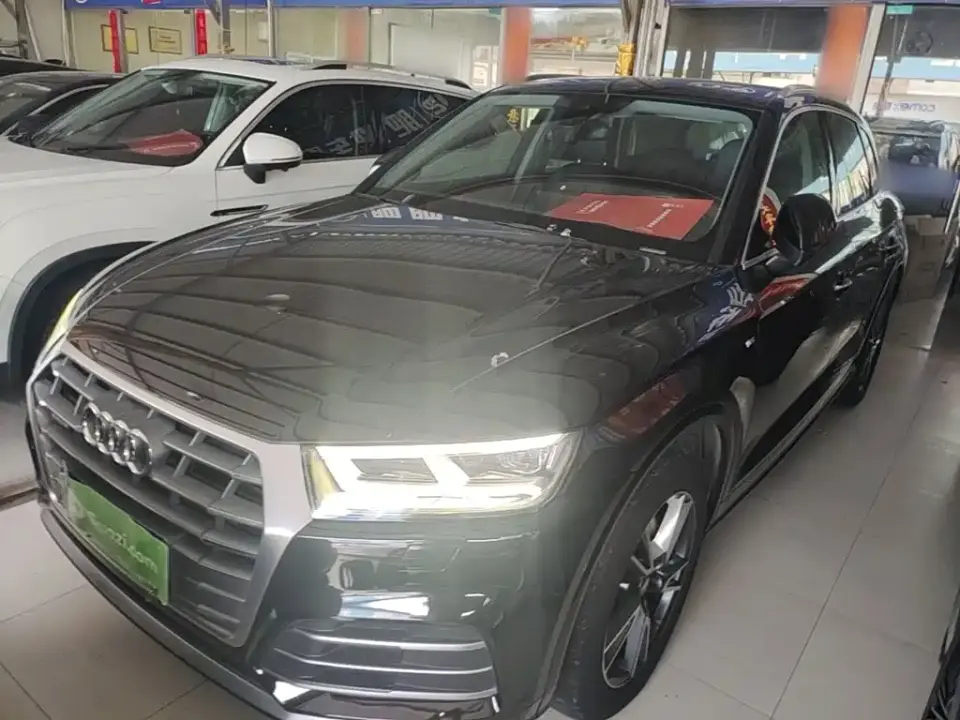 Audi Q5L Facelift 40 TFSI Honor Fashion 2020