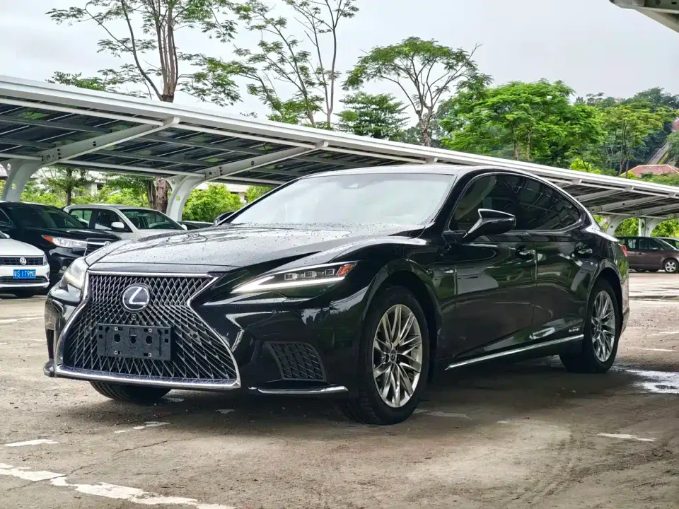 Lexus LS 500h Luxury Edition 2021
