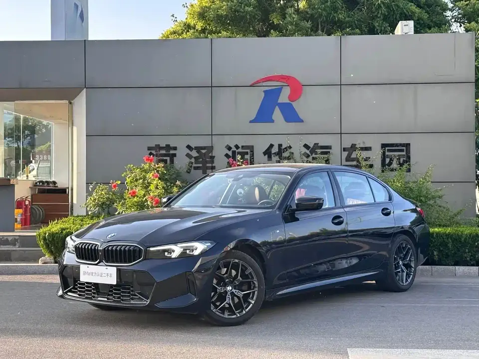 BMW 3 Series 330Li M Sport Night Edition 2025