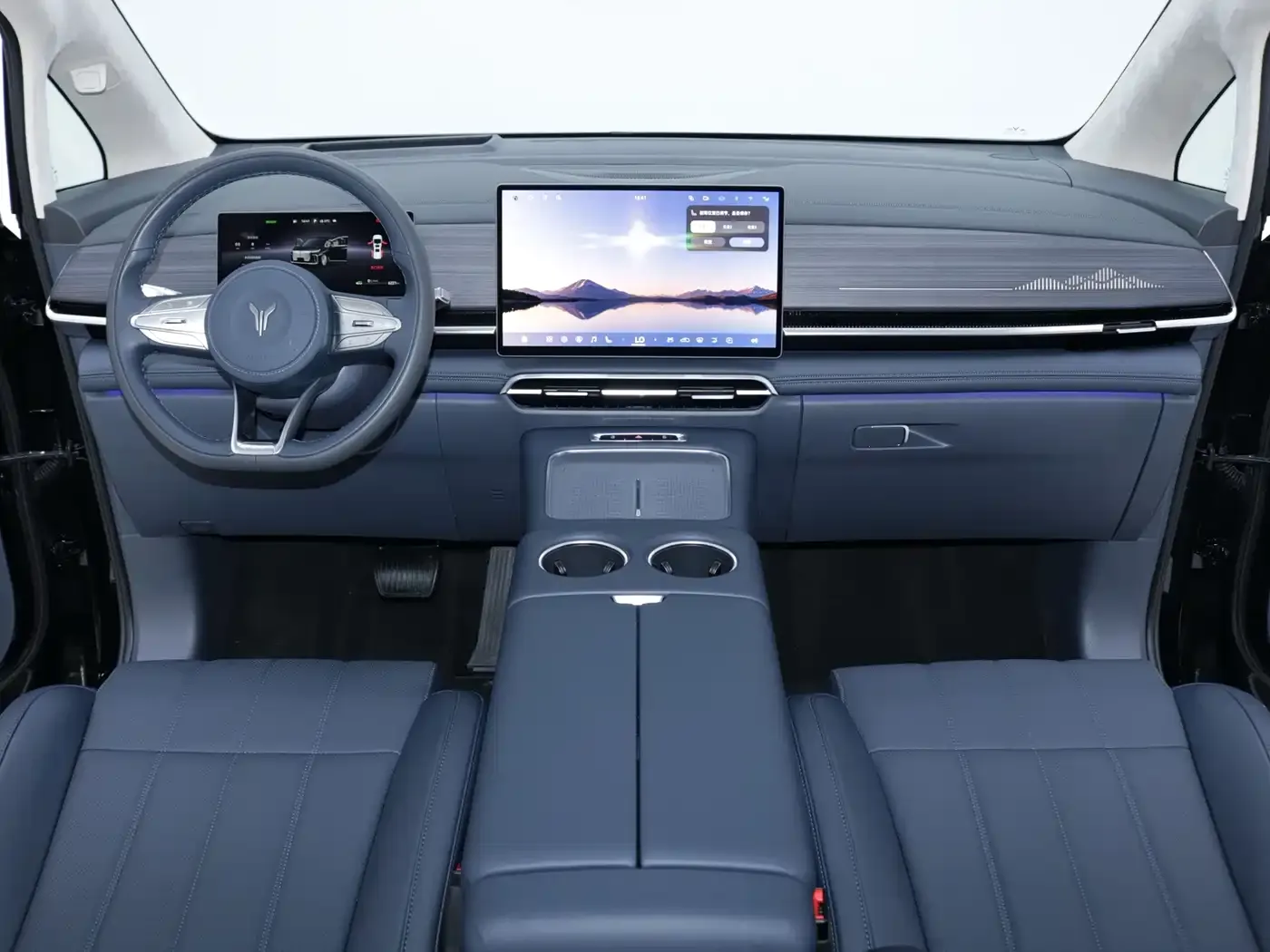 Voyah Auto Voyah Dreamer Model PHEV Basic Version 2025 — фото 15