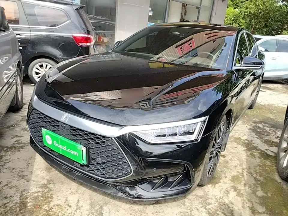 BYD Han DM-i Glory Edition 121KM Honor 2024