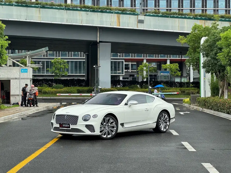 Bentley Continental 4.0T GT V8 Mulliner 2021