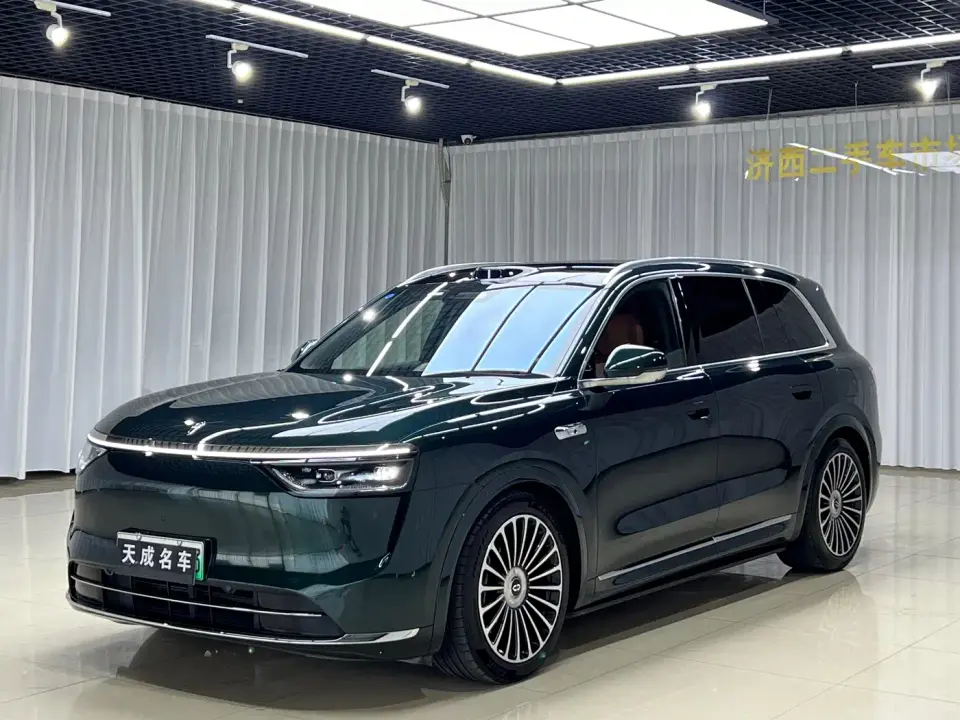 AITO Wenjie AITO M8 Extended Range Ultra 53.4kWh 6-Seater 2025