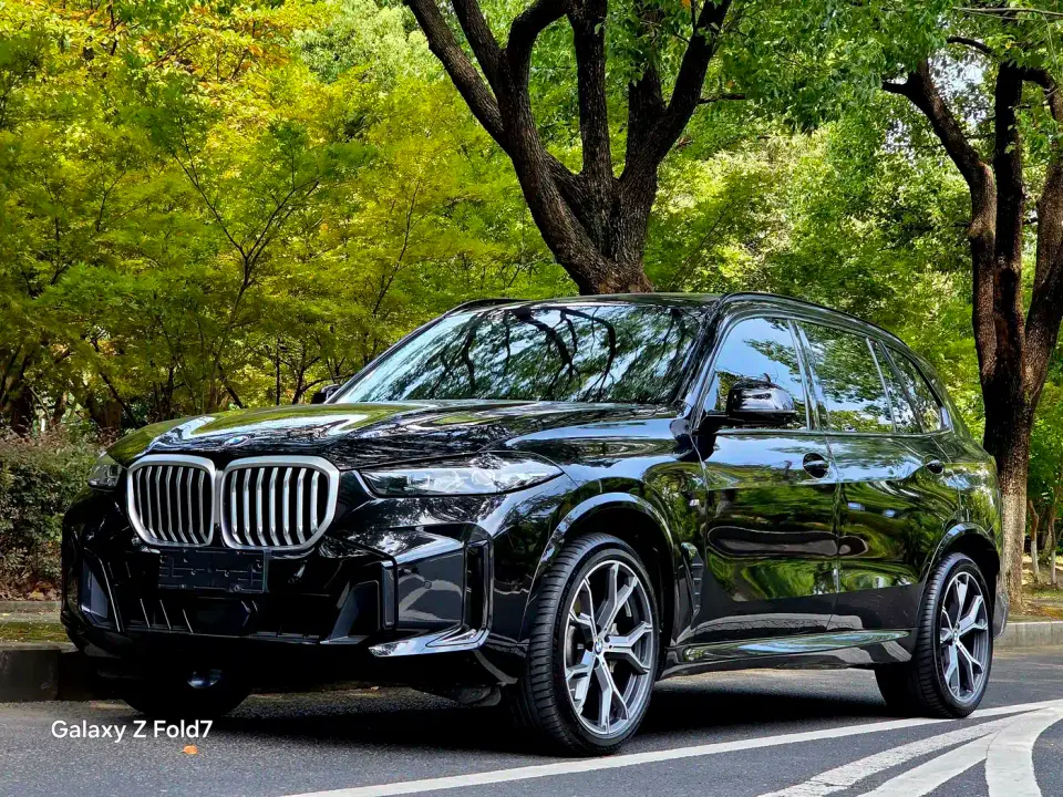 BMW X5 Model xDrive 30Li Exclusive M Sport Blackout Package 2025