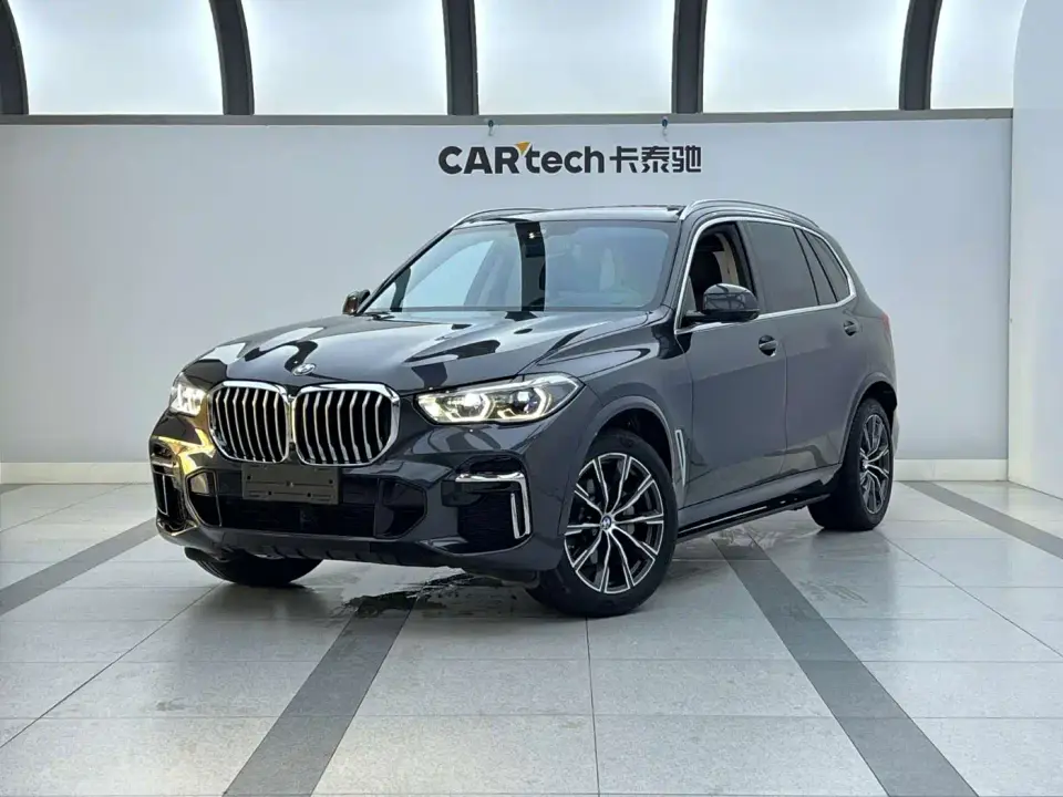 BMW X5 xDrive 30Li Premium M Sport Package 2022