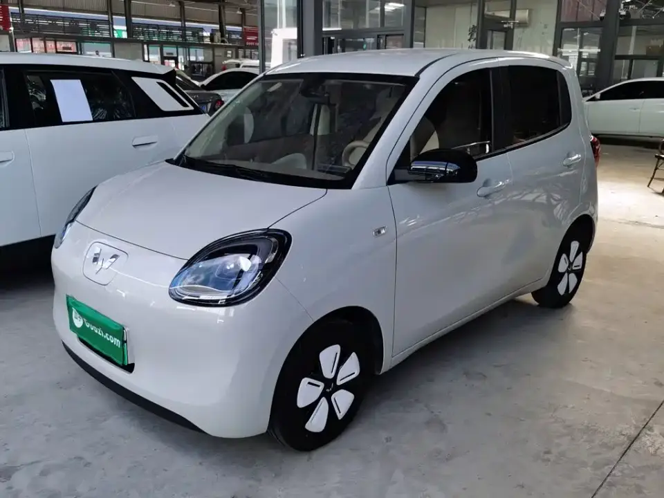 Wuling Motors Hongguang MINIEV 4-Door Advanced 2025