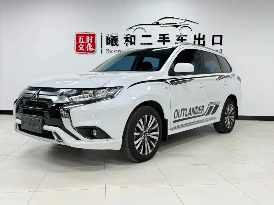 Mitsubishi Outlander Facelift 2.0L 2WD Comfort Edition 5-Seater 2022