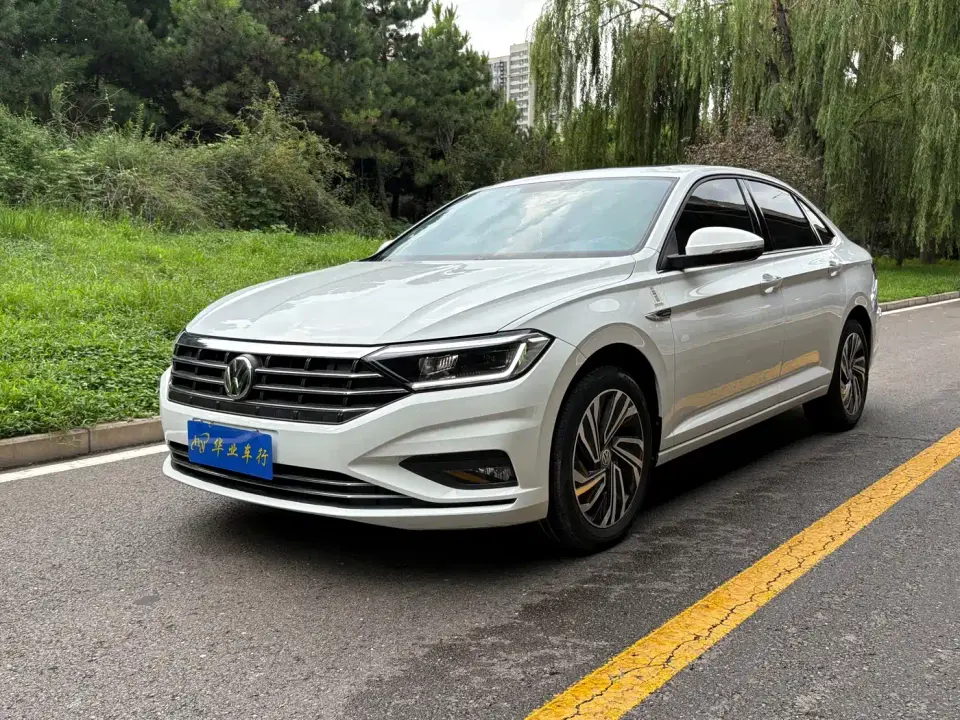 Volkswagen Sagitar 280TSI DSG Surpassing Edition 2022