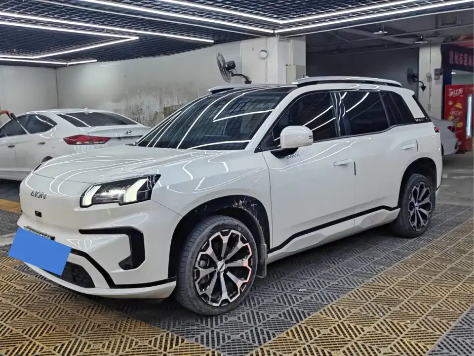 Aion V Aion T-Rex 650 Smart Luxury Edition 2024