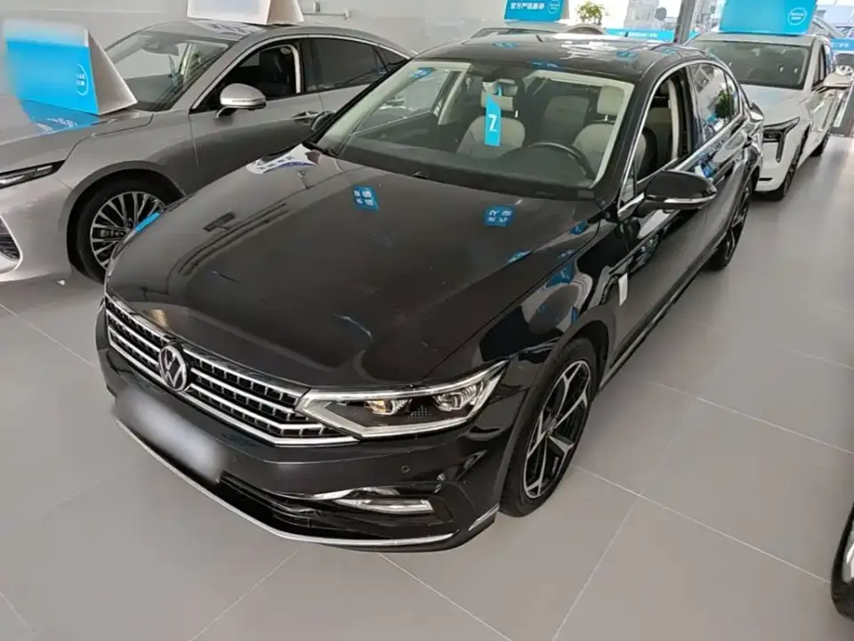Volkswagen Magotan Model 2 Million Units Commemorative Edition 280TSI DSG Leading Version 2023