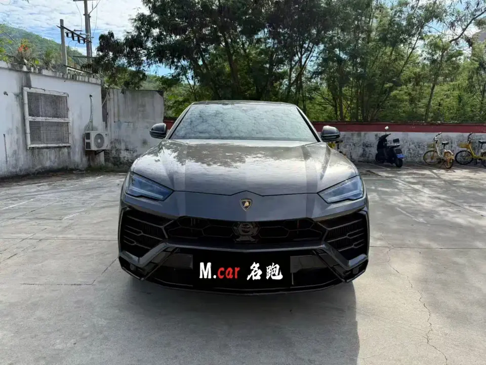 Lamborghini Urus 4.0T V8 2022