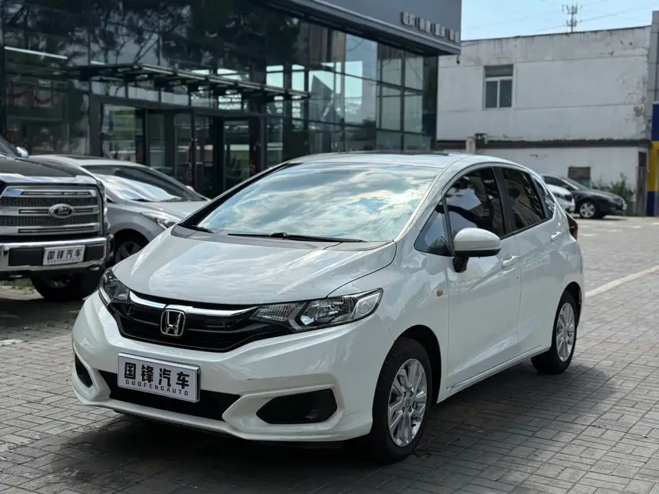 Honda Fit 1.5L CVT Comfort Sunroof Edition 2020