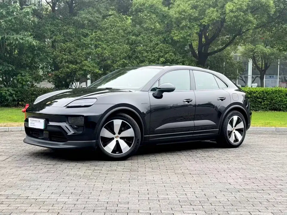 Porsche Macan EV Macan 4 2024