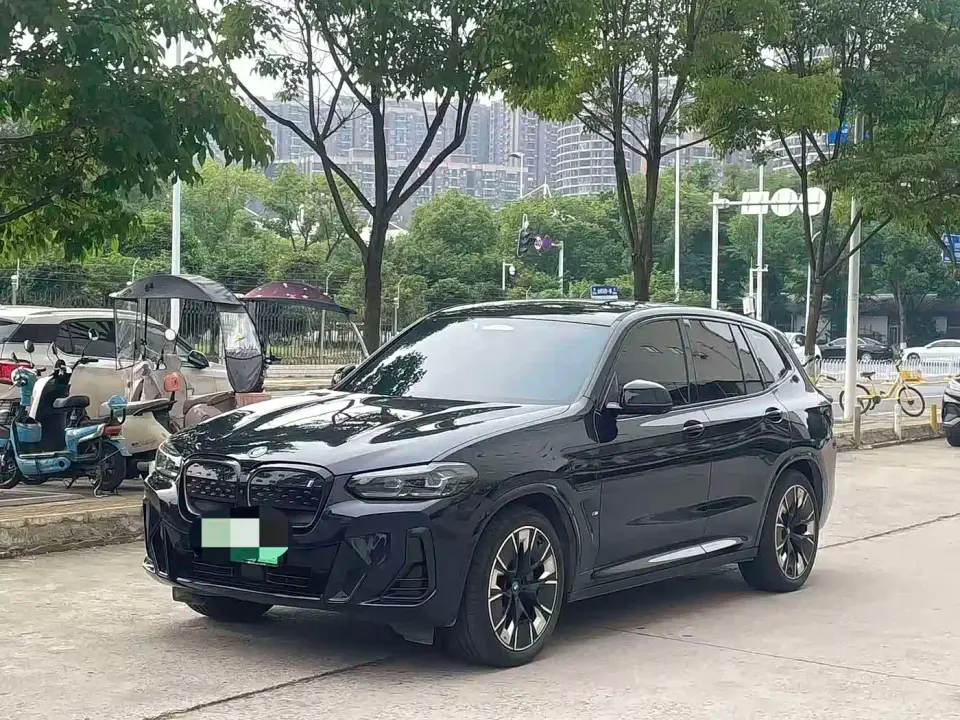 BMW iX3 Pioneer Type 2024