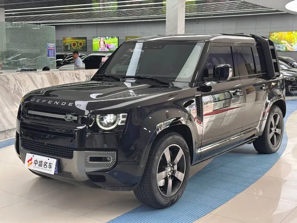 Land Rover Defender 110 3.0T P400 X-DYNAMIC HSE 2024