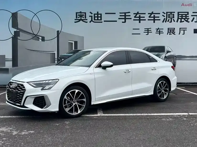 Audi A3 Model A3L Limousine 35 TFSI Progressive Sport 2024