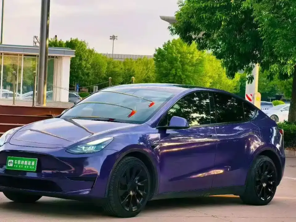 Tesla Model Y Rear-Wheel Drive Version 2023