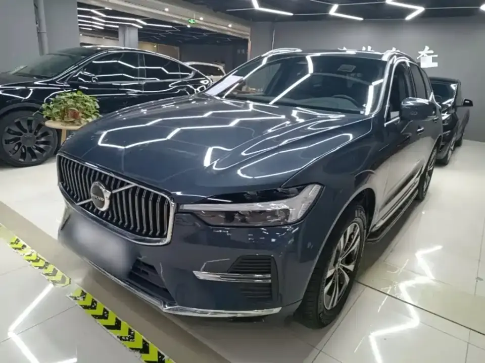 Volvo XC60 B5 AWD Zhiyi Luxury Edition 2023