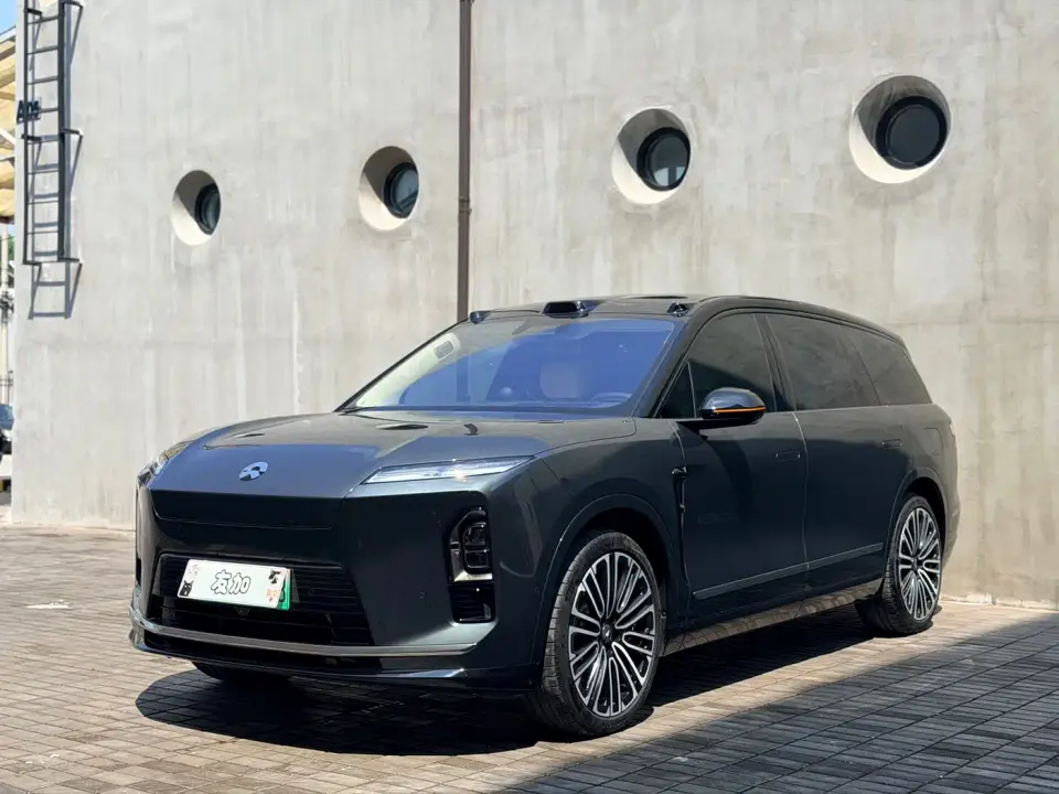 NIO ES8 Base Model 2026