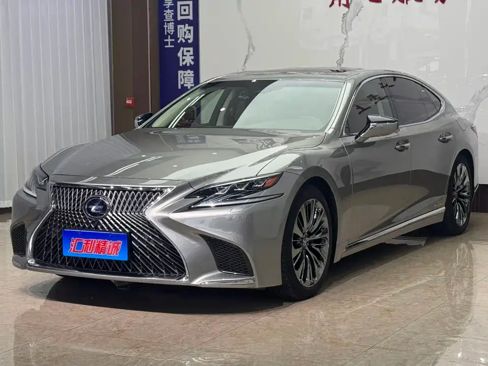 Lexus LS 500h Excellence (China VI) 2020