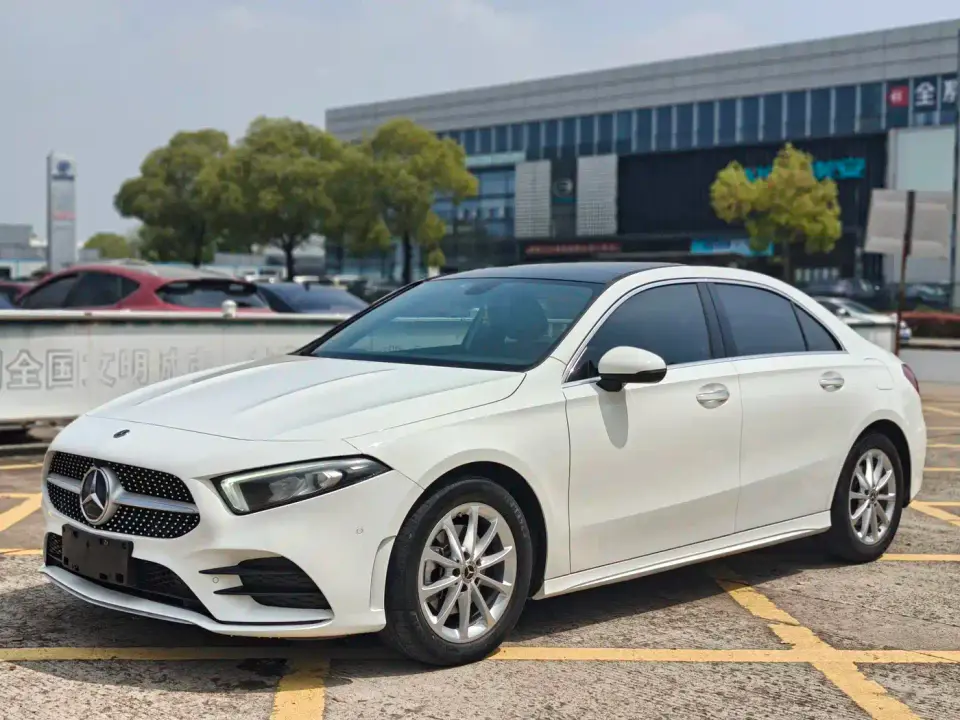 Mercedes-Benz A-Class A 200 L Sport Sedan Fashion Edition 2021