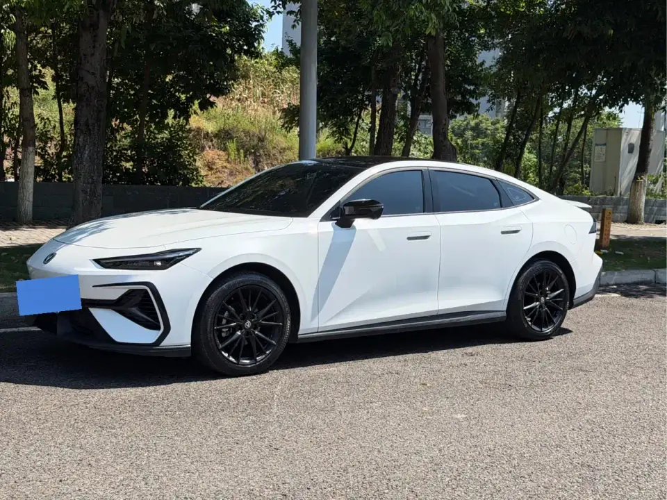 Changan UNI-V 3rd Generation 1.5T 500Bar Premium 2025