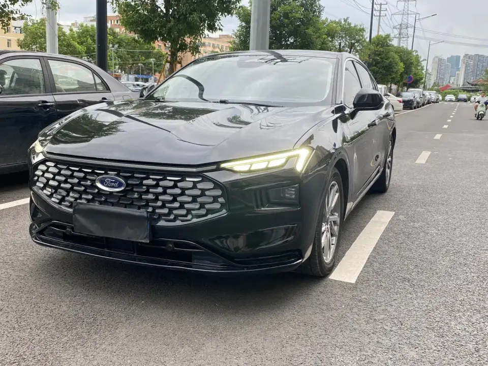 Ford Mondeo EcoBoost 245 Luxury 2023