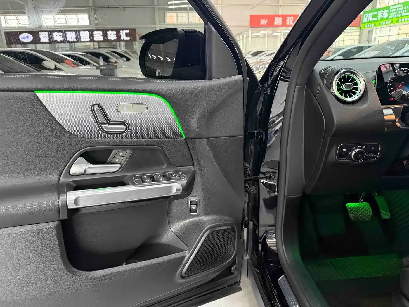 Mercedes-Benz GLB-Class GLB 180 Style 2020 — фото 9