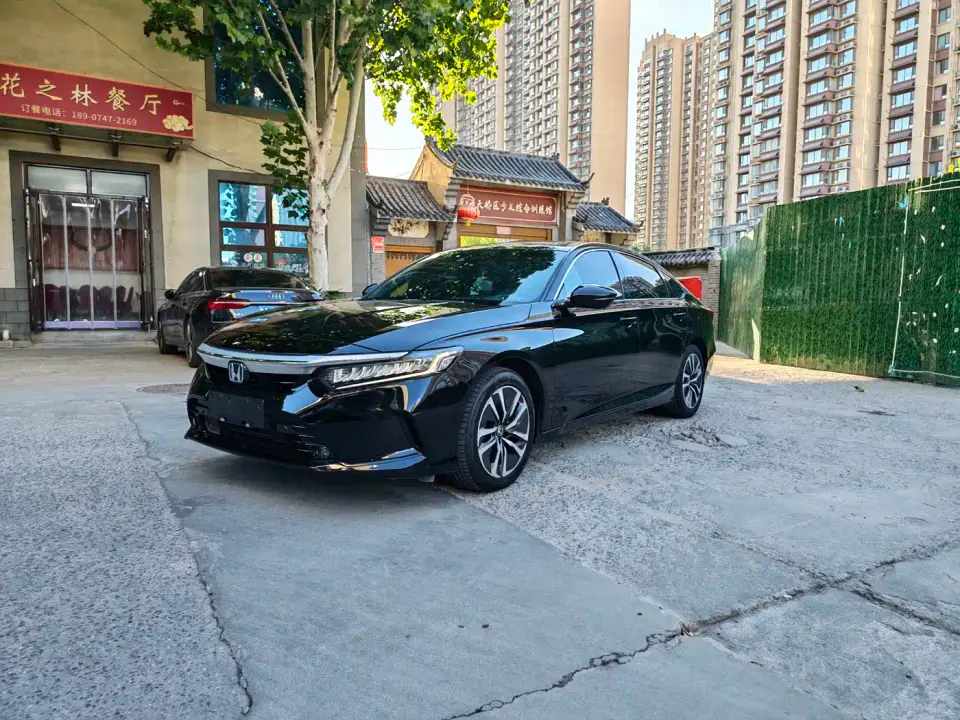 Honda Inspire Sharp Hybrid 2.0L Pure Elegance Edition 2022