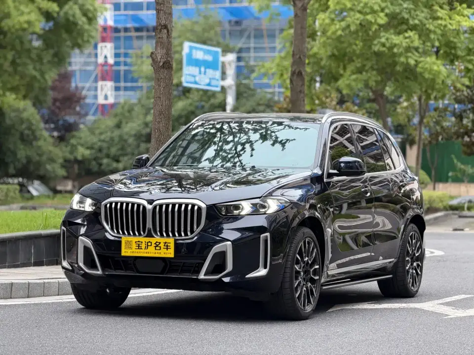 BMW X5 xDrive 40Li M Sport Package 2024