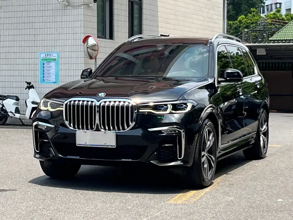 BMW X7 xDrive40i Exclusive M Sport Package 2022