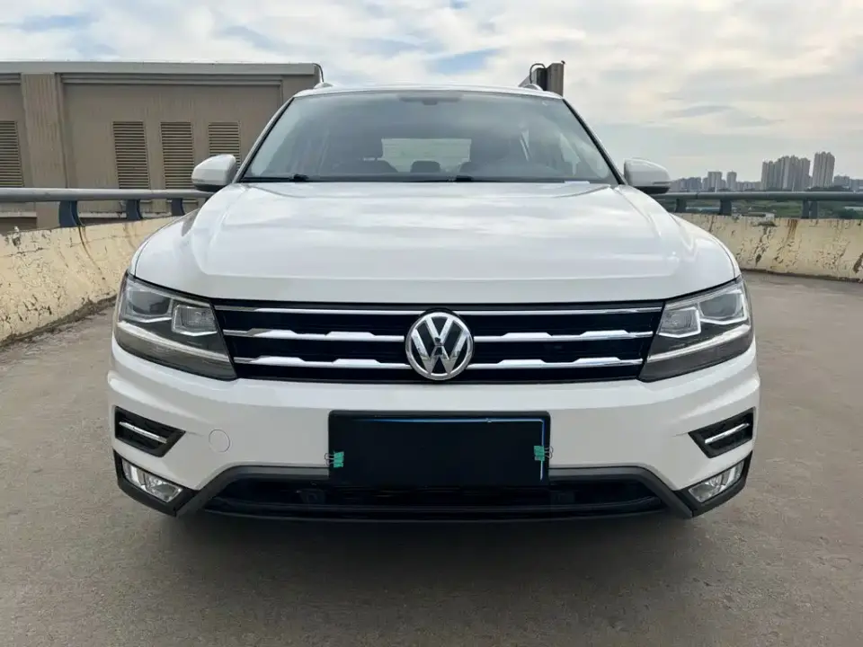 Volkswagen Tiguan L 330TSI Automatic 2WD Smart Luxury Edition China VI 2020