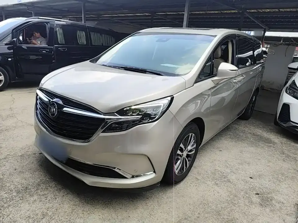 Buick GL8 ES Landmark 653T Premium 2022