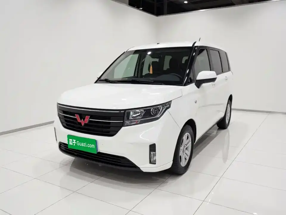 Wuling Motors Wuling Hongguang PLUS 1.5T Manual Luxury 7-seater 2021