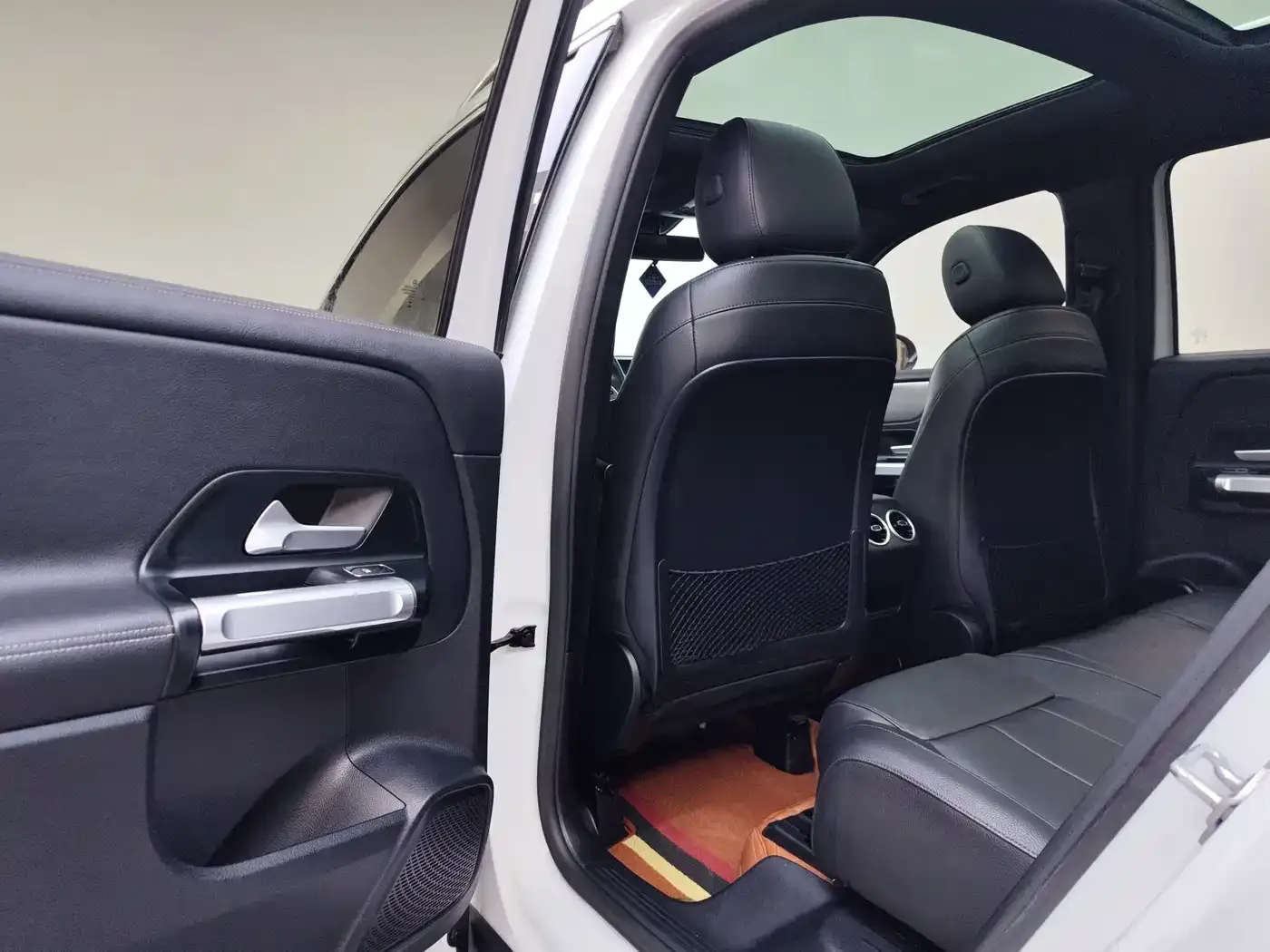 Mercedes-Benz GLB-Class GLB 180 Dynamic 2020 — фото 10