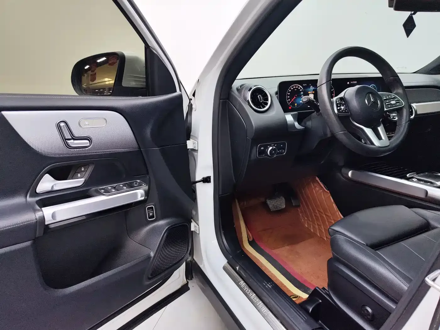 Mercedes-Benz GLB-Class GLB 180 Dynamic 2020 — фото 11