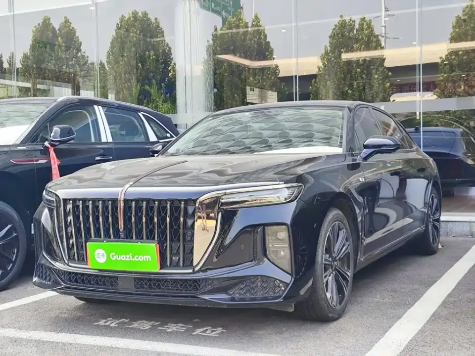 Hongqi H9 2.0T Qi Enjoy Private Fashion Edition 2025