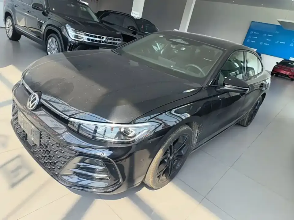 Volkswagen Passat Pro 380TSI Starlight Dragon Prestige Edition 2025