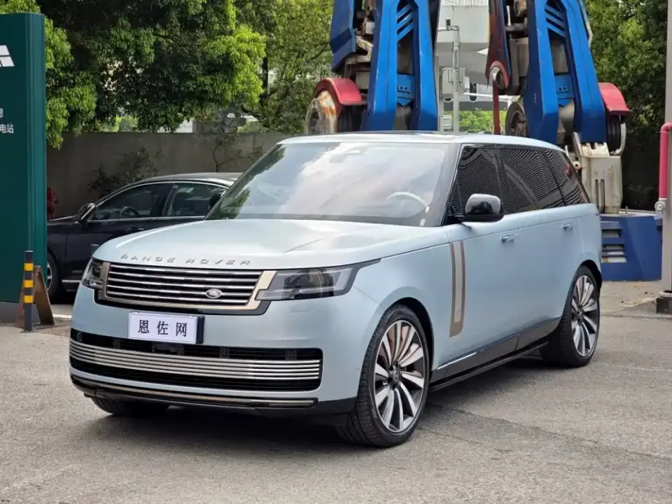 Land Rover Range Rover 4.4 V8 SV Prestige Genesis Extended 4-Seater 2025