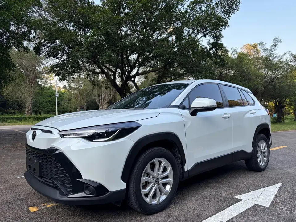 Toyota Frontlander 2.0L CVT Elite Edition 2023