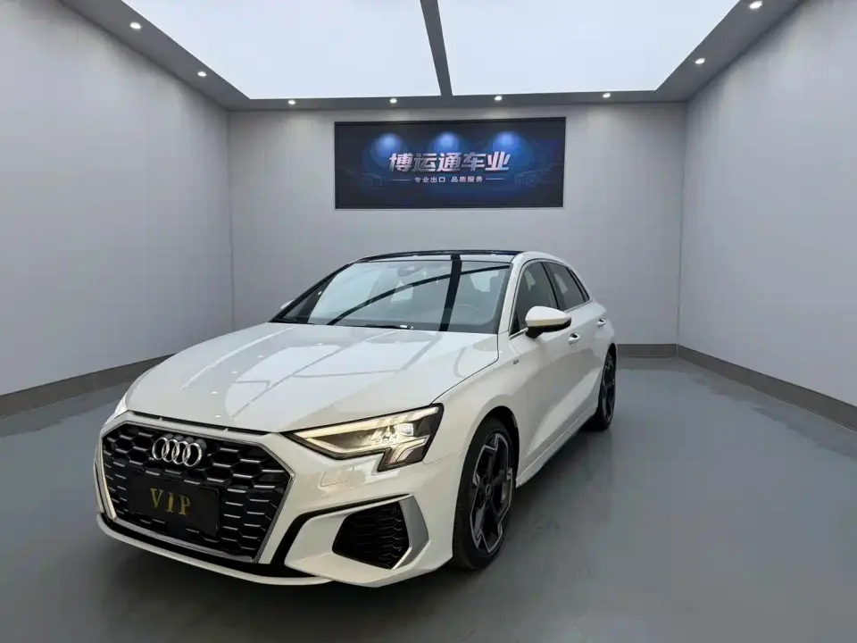 Audi A3 Facelift Sportback 35 TFSI Luxury Sport 2023
