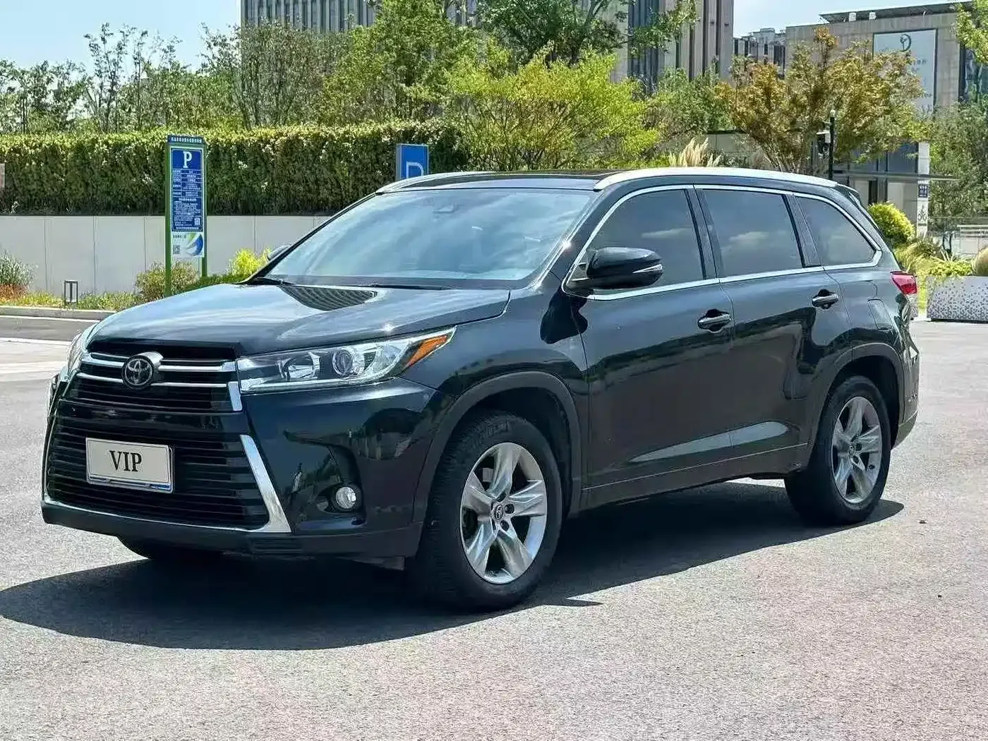 Toyota Highlander 2.0T 4WD Premium 7-seater China VI 2020
