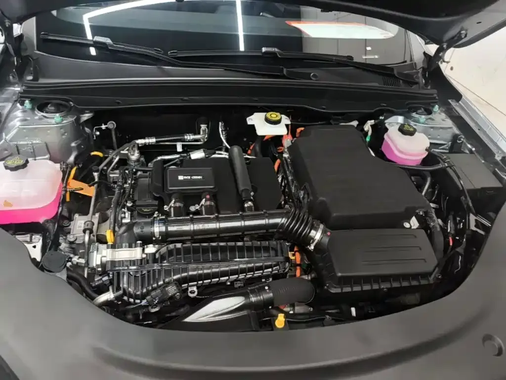 BYD Hai Bao 05 DM-i DM-i 128KM Luxury 2026 — фото 20