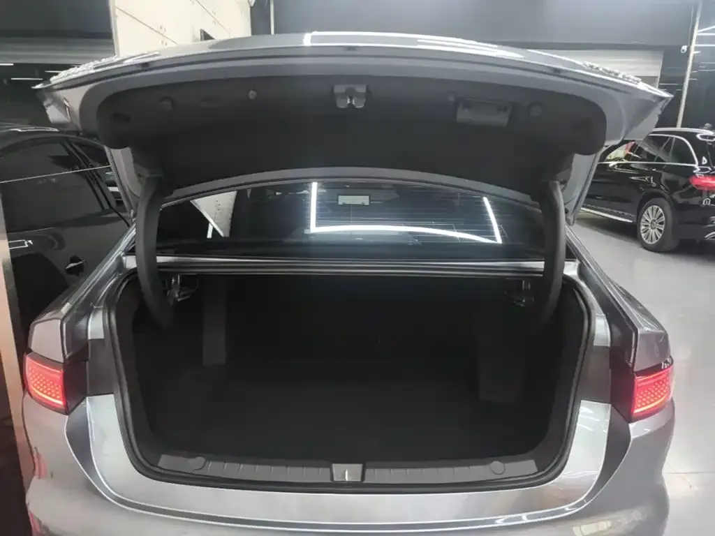 BYD Hai Bao 05 DM-i DM-i 128KM Luxury 2026 — фото 19